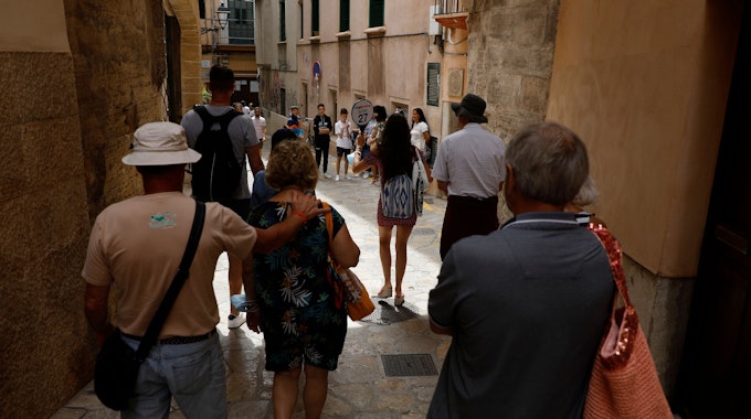 Eine Familie aus Deutschland wurde in ihrem Urlaub auf Mallorca brutal überfallen. Unser Archivfoto zeigt eine Gasse in der Hauptstadt Palma de Mallorca.