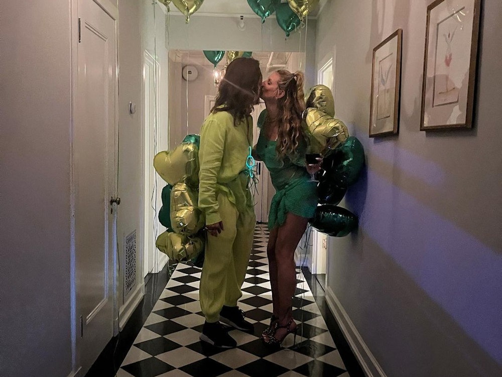 Heidi Klum, hier gemeinsam mit Ehemann Tom Kaulitz auf einem Instagram-Bild vom Juni 2022, schmust in ihrer Instagram-Story mit Ehemann Tom Kaulitz.