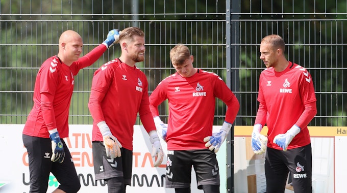 Das Torwart-Quartett des 1. FC Köln: Marvin Schwäbe, Jonas Urbig, Timo Horn und Matthias Köbbing (v.r.) am 4. Juli 2022 im Trainingslager in Donaueschingen