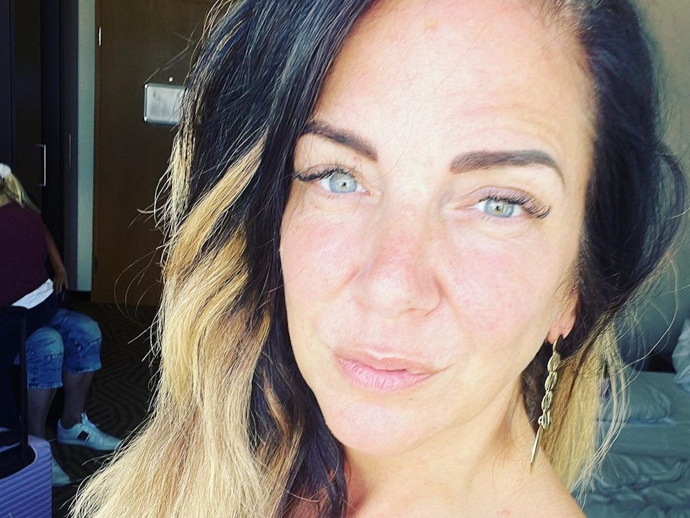 Danni Büchner, hier auf einem Instagram-Selfie vom Juli 2022, fiel am Mittwoch (20. Juli 2022) in ihrem Podcast „Living La Vida Locker“(Podimo) nach einer Beichte ihres Sohnes aus allen Wolken.