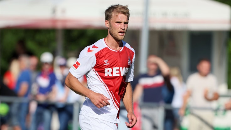 Sebastian Andersson beim Testspiel des 1. FC Köln gegen Austria Lustenau am 8. Juli 2022