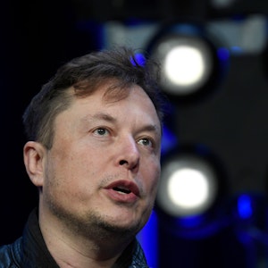 Elon Musk, CEO von Tesla und SpaceX, spricht auf der SATELLITE-Konferenz und -Ausstellung in Washington.