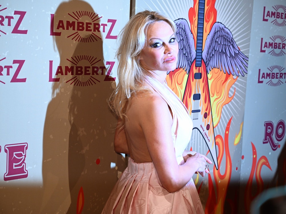 „Baywatch“-Star Pamela Anderson, hier im Januar 2019, hat sich im Laufe der Jahre ganz schön verändert.