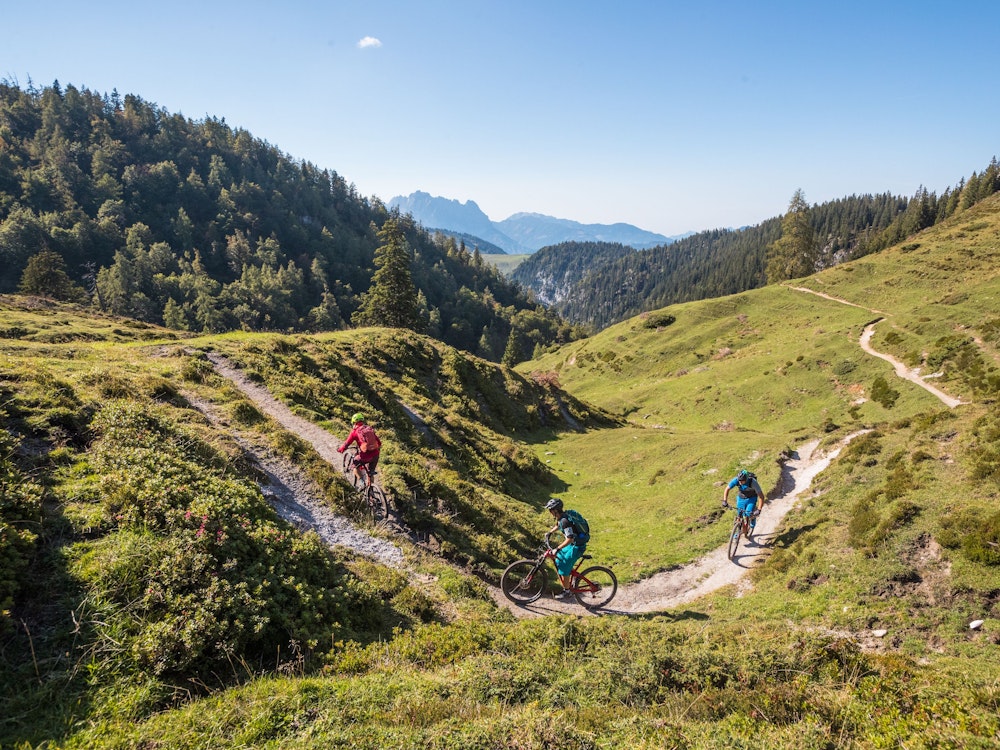 Sportliches Treiben in den Kitzbüheler Alpen