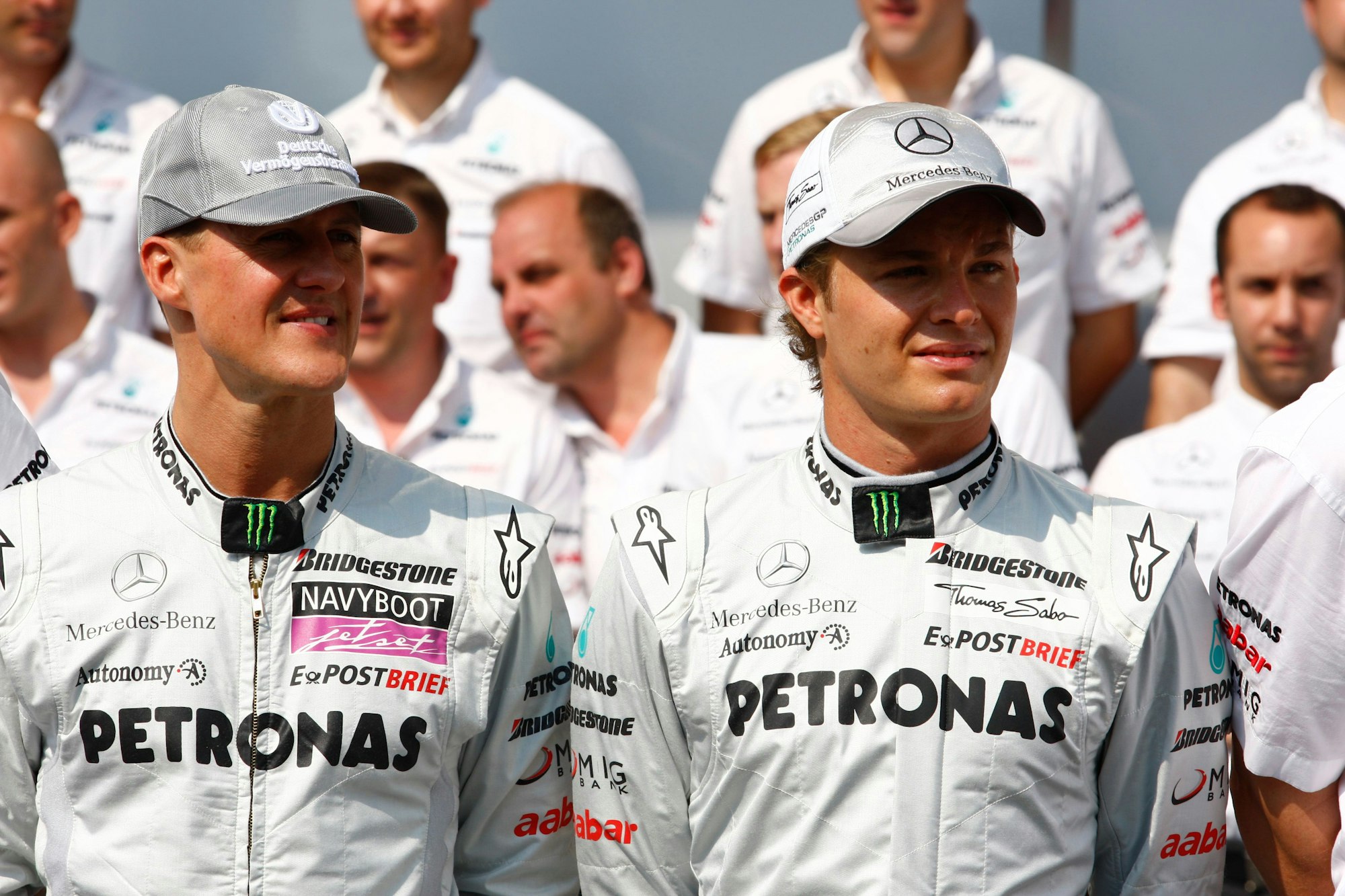 Michael Schumacher (links) und Nico Rosberg bei der Team-Präsentation von Mercedes.