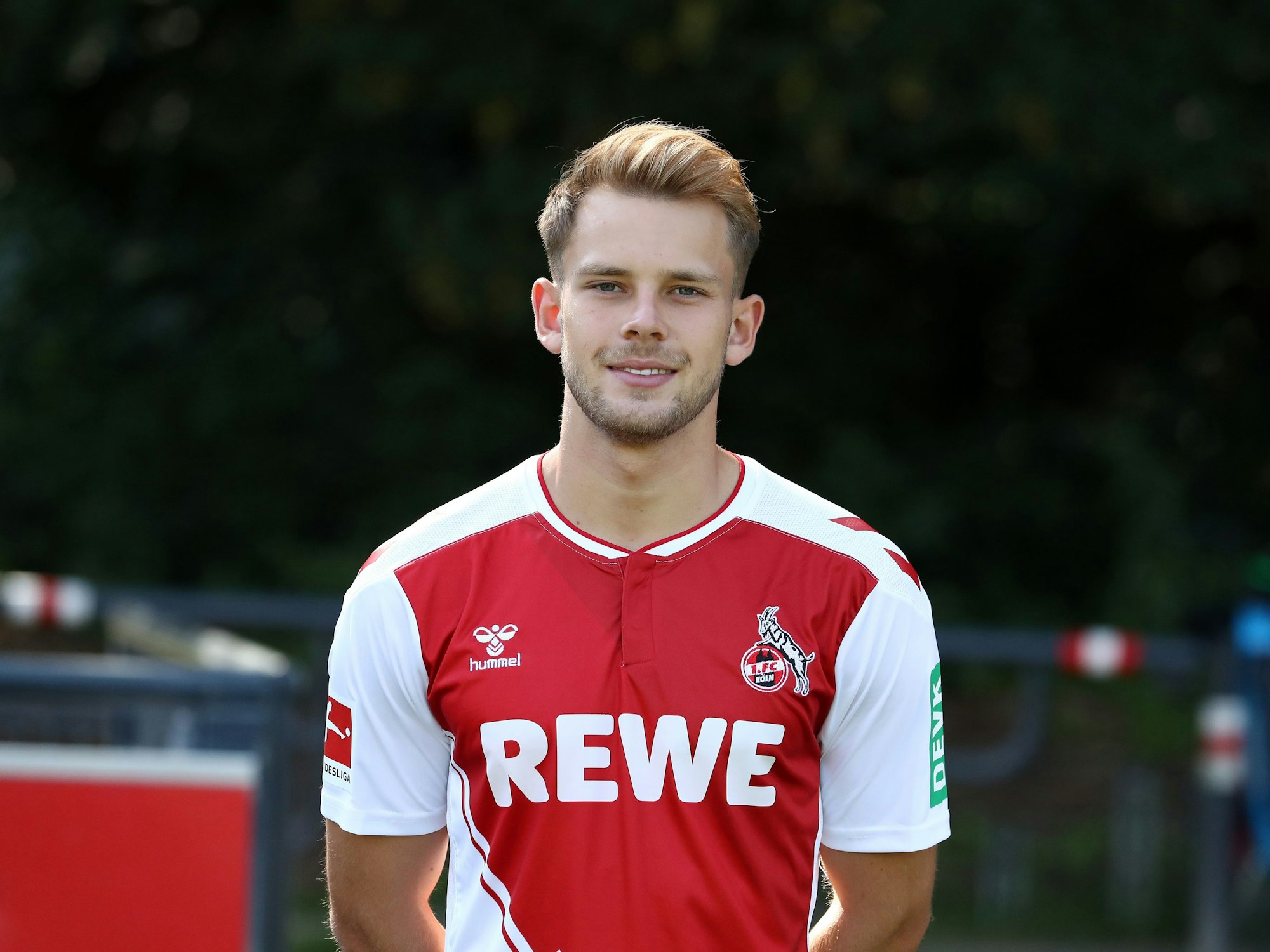 Köln Mittelfeldspieler Georg Strauch am 30.06.2022