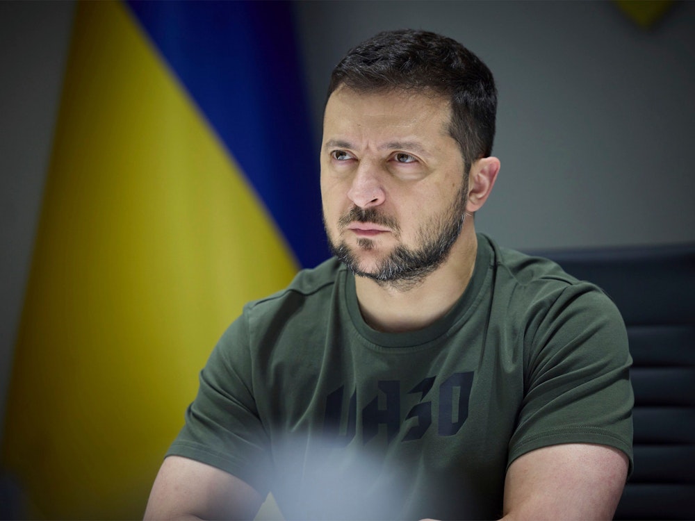 Wolodymyr Selenskyj, hier in seinem Büro am 26. Juli 2022, hat die Bewohner und Bewohnerinnen der Region Donezk aufgefordert, das Gebiet im Osten der Ukraine zu verlassen.