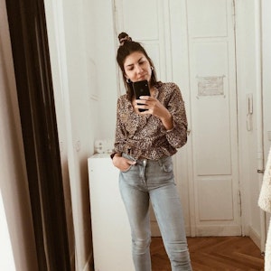 Amira Tröger, hier auf einem Instagram-Selfie vom 15. September 2019, bringt ihre Fans auf Hochtouren.