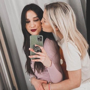 Die Influencerinnen Ina und Vanessa, hier auf einem gemeinsamen Instagram-Selfie vom 13. März 2020, durchleiden schwere Zeiten. Nun gibt es endlich Neuigkeiten.