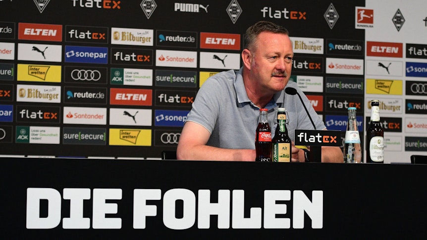 Roland Virkus, Sportdirektor von Borussia Mönchengladbach, am 4. August 2022 bei der Pressekonferenz der Fohlen vor dem Bundesliga-Match gegen die TSG Hoffenheim.