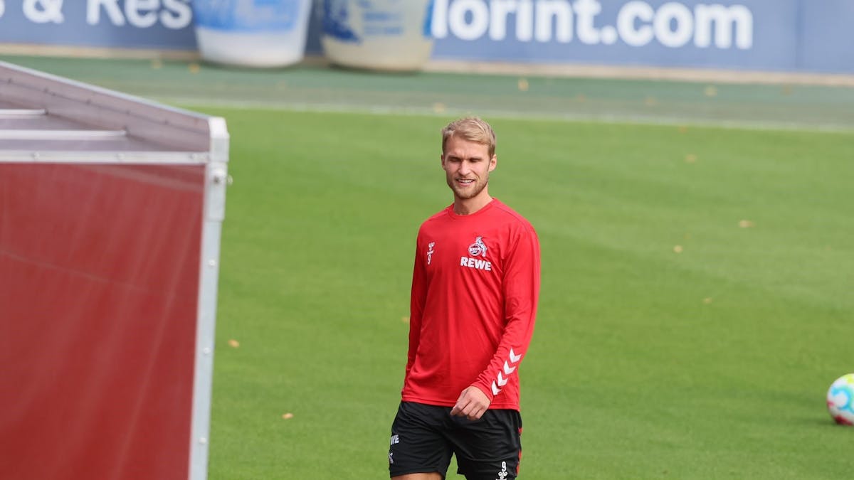 Sebastian Andersson steigt beim 1. FC Köln wieder in Training ein.