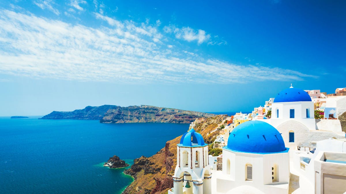 Griechenland Geheimtipps gefällig? Hier kommen die schönsten griechischen Inseln von bekannten Spots bis zum entlegenen Traumort.