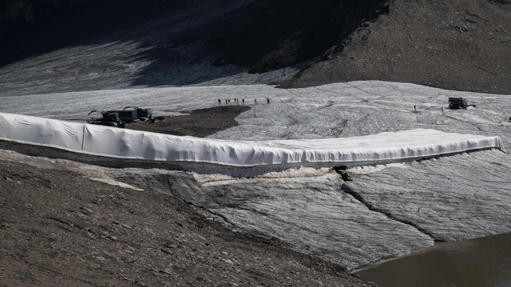 Über dem Zanfleuronpass auf rund 2800 Metern Höhe sei noch 2012 eine Eisdicke von 15 Metern gemessen worden.