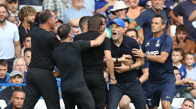 Thomas Tuchel wütet beim Spiel zwischen dem FC Chelsea und Tottenham Hotspur.