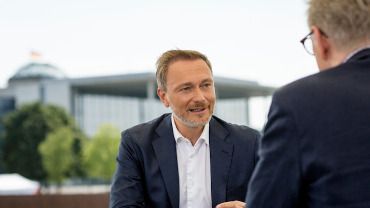 Christian Lindner im ZDF Sommerinterview mit Moderator Theo Koll am Sonntagabend (14. August): Lindner will weiter an der Schuldenbremse festhalten.