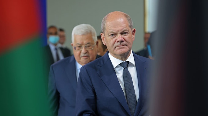 Olaf Scholz beim Treffen mit Mahmoud Abbas am Dienstag (16. August).