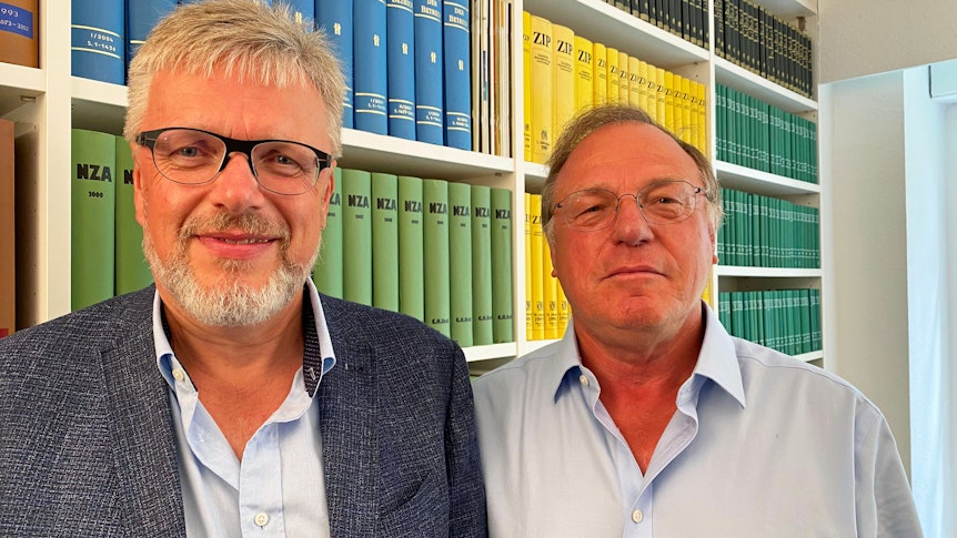Causa Max Eberl und Borussia Mönchengladbach: Im exklusiven Interview haben die Fachjuristen Professor Doktor Michael Schulte (r.) und Josef Utzel (l.) sich dazu am Montag (22. August 2022) den Fragen der GladbachLIVE-Redaktion gestellt.