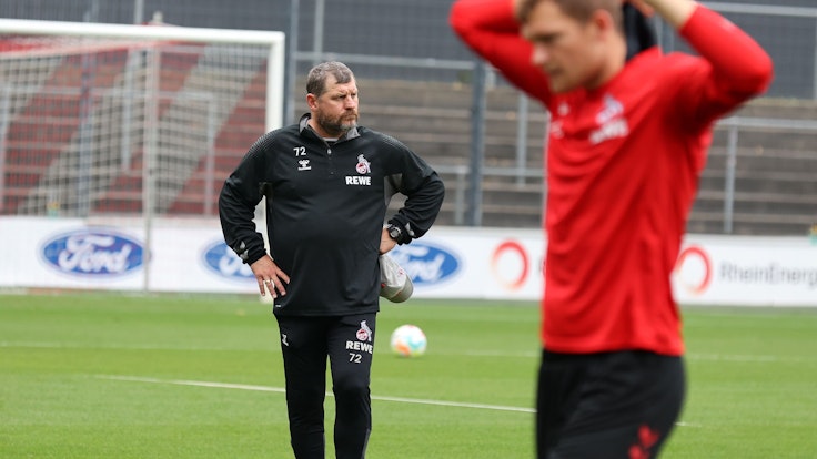 Steffen Baumgart beim FC-Training am 27. August 2022