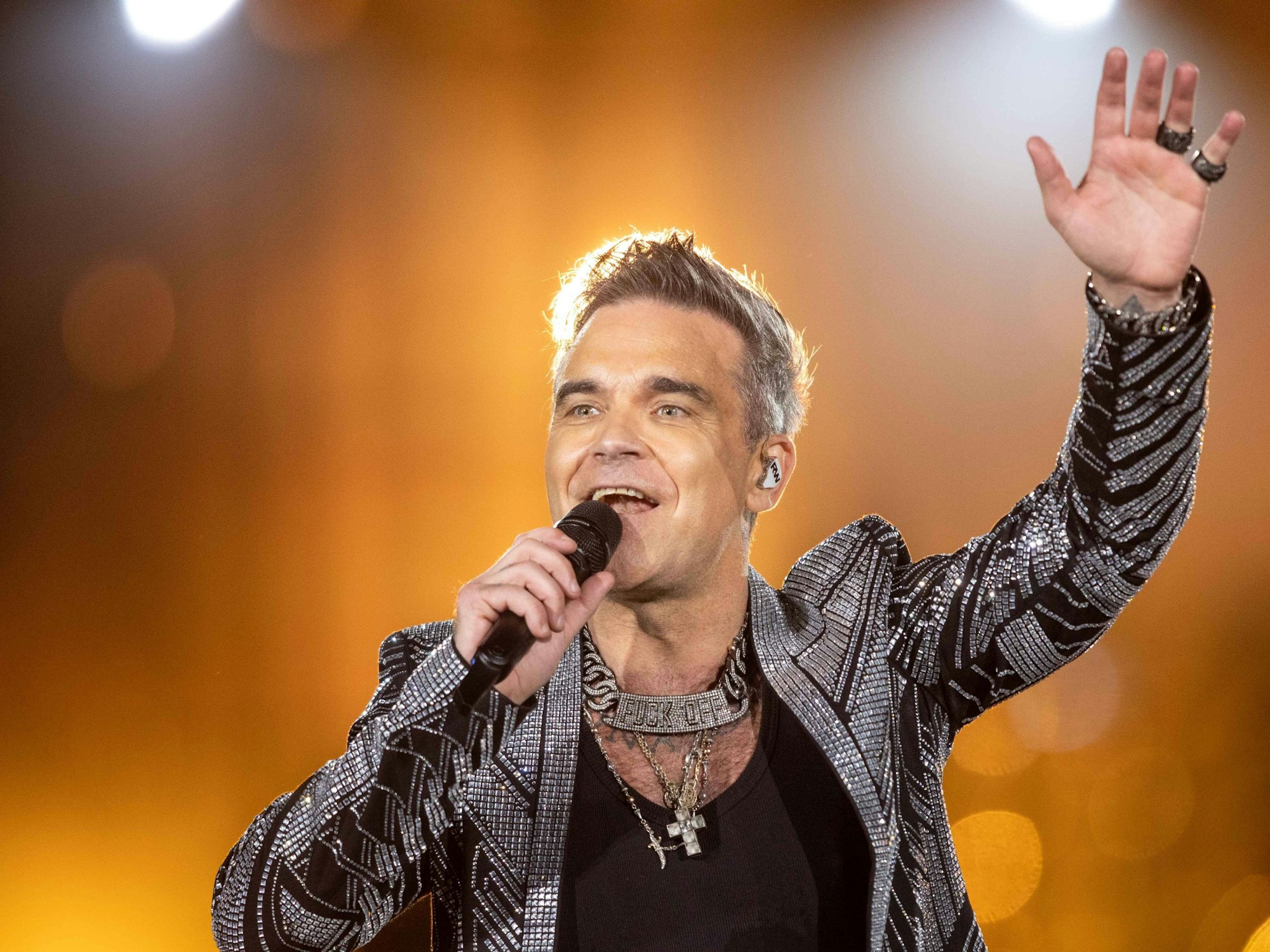 Robbie Williams bei seinem Konzert in München.
