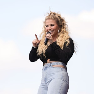 BONN, GERMANY - AUGUST 06: Beatrice Egli performs on stage at "Lieblingslieder" Music Festival on August 06, 2022 in Bonn, Germany. (Photo by Andreas Rentz/Getty Images)