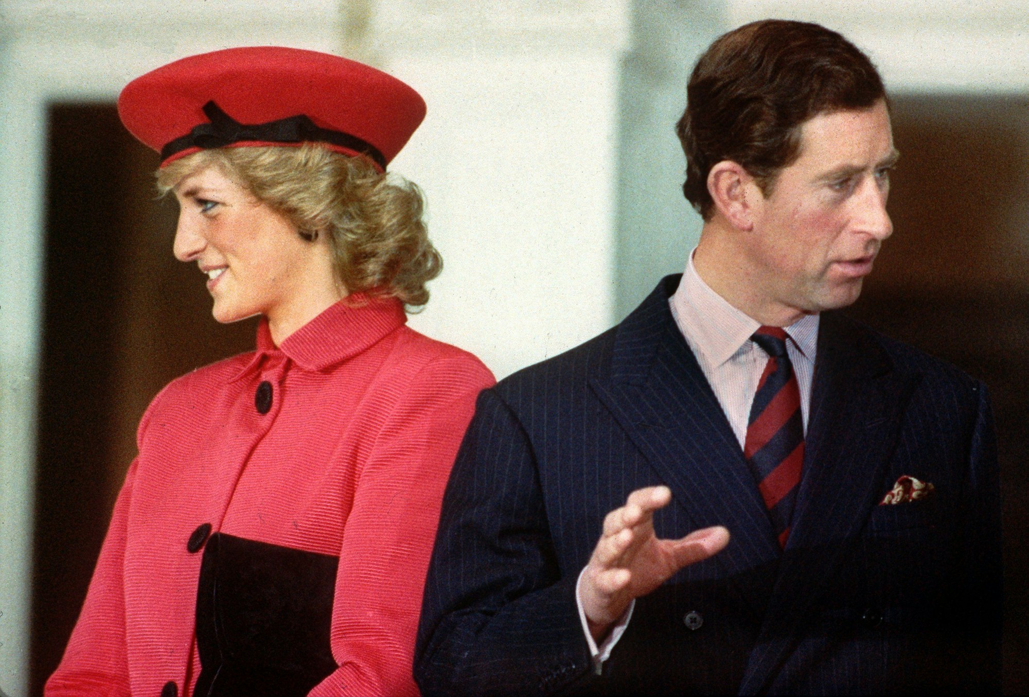 Prinz Charles und Prinzessin Diana auf einem undatierten Foto.