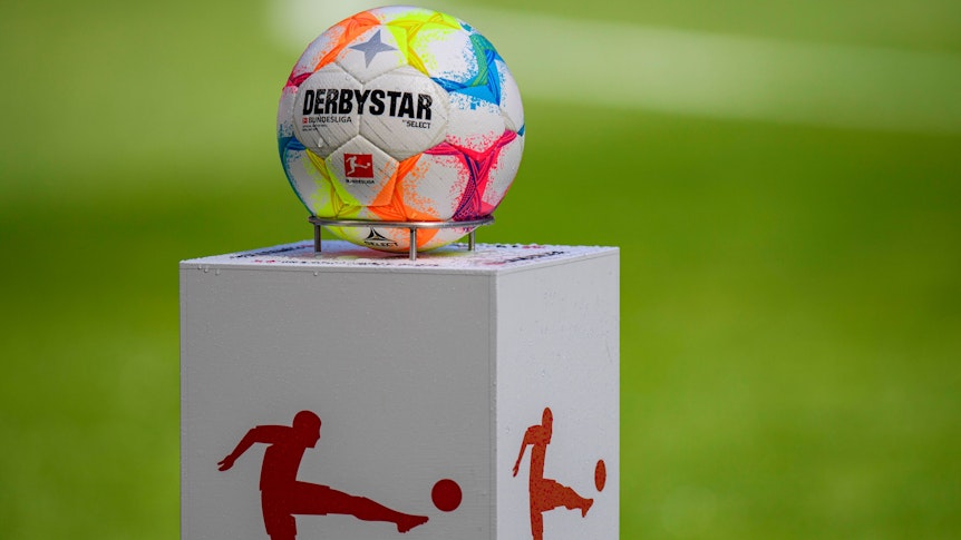 Der Spielball der 1. Bundesliga in der Saison 2022/23.