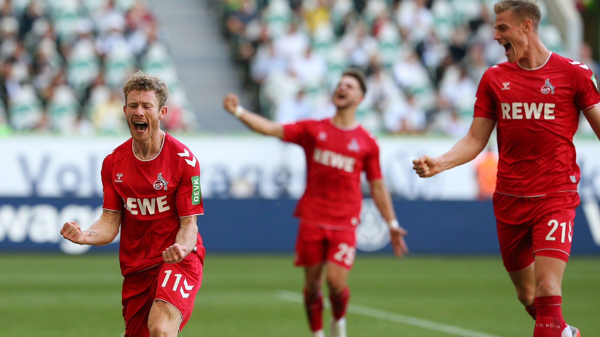 Florian Kainz trifft für den 1. FC Köln gegen den VfL Wolfsburg.