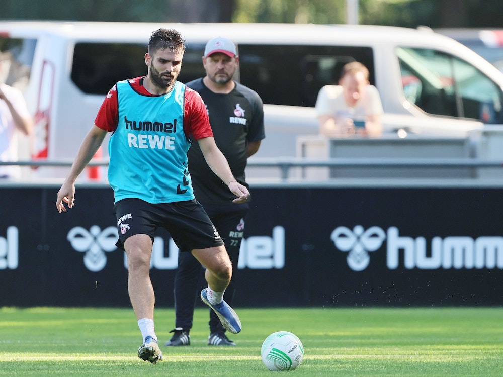 Nikola Soldo trainierte am Sonntag (4. September 2022) erstmals beim 1. FC Köln. Steffen Baumgart schaute genau hin.