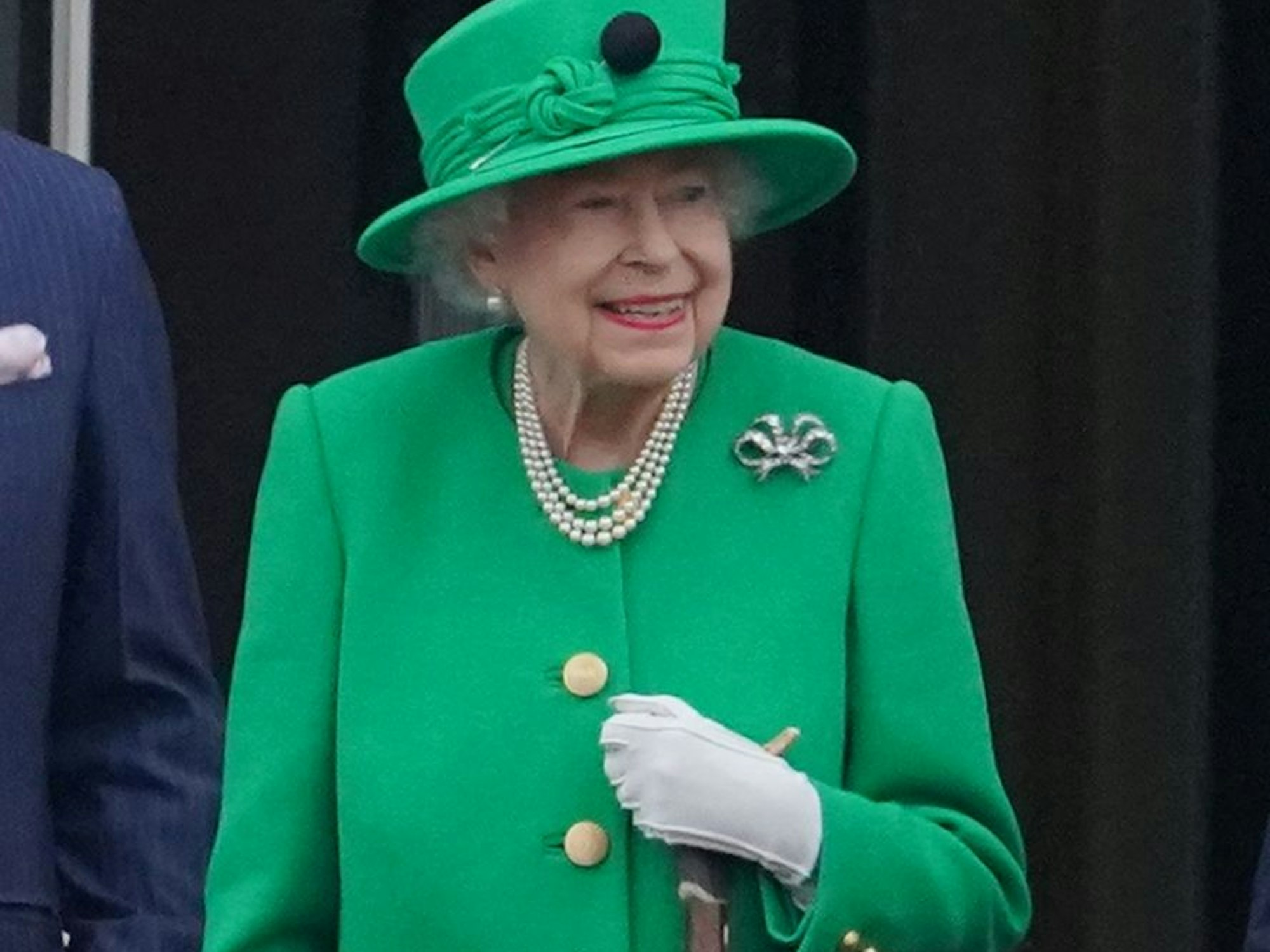 Queen Elizabeth II. erscheint auf dem Balkon des Buckingham Palace am Ende der Feierlichkeiten zum Platinjubiläum.