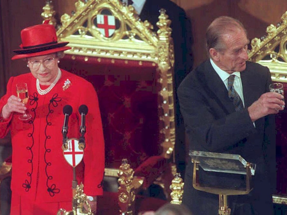 Goldene Hochzeit: 1997 feierten Königin Elizabeth II. und Prinz Philip im Rathaus der City of London.