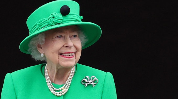 Elizabeth II. ist am Donnerstag (8. September) im Alter von 96 Jahren im Kreise ihrer Familie gestorben. Das Foto zeigt die Königin anlässlich ihres 70-jährigen Thronjubiläums am 5. Juni 2022 in London.
