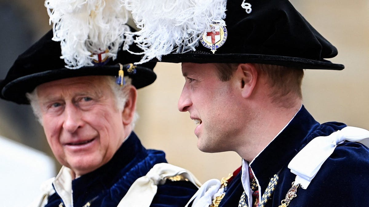 Prinz William (r), hier mit seinem Vater König Charles III. am 13. Juni 2022, rückt zum Thronfolger auf.