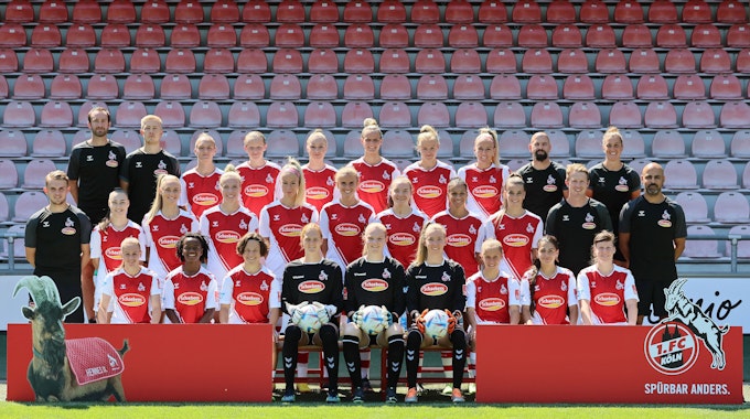 Mannschaftsfoto des Frauen-Teams des 1. FC Köln vom 12. August 2022