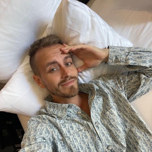 Julian Claßen, hier auf einem Instagram-Selfie vom Mai 2022, schockiert seine Fans mit extrem teurem Outfit.