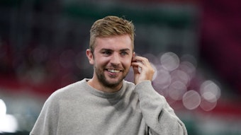 Christoph Kramer von Borussia Mönchengladbach als TV-Experte beim Länderspiel Deutschland gegen Ungarn am 23. September 2022 in Leipzig.