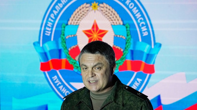 Leonid Pasetschnik, Anführer der selbst ernannten Volksrepublik Luhansk, bei der Verkündng der Ergebnisse des Referendums.