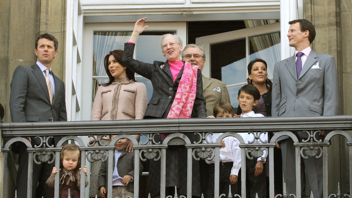 Die dänische Königin Margrethe II. und ihre Familie bei Feierlichkeiten im April 2009.