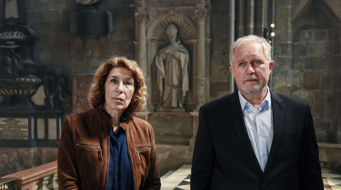 Kommissarin Bibi Fellner (Adele Neuhauser) und ihr Kollege Moritz Eisner (Harald Krassnitzer) in einer Szene aus „Tatort: Das Tor zur Hölle“