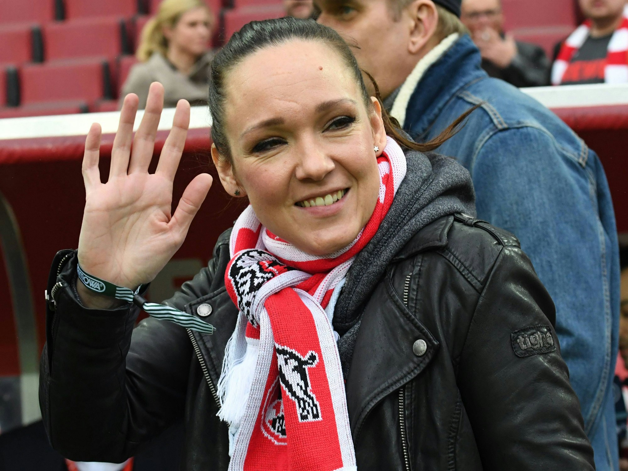 Carolin Kebekus im FC-Stadion.