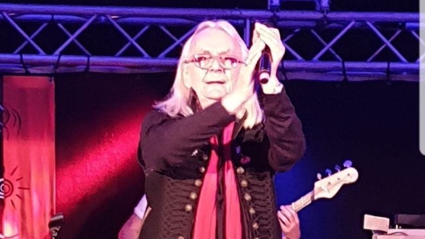Hans Heiliger bei einem Konzert 2019.