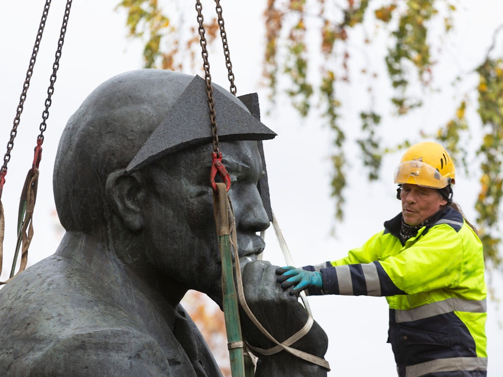 Dienstag, 4. Oktober 2022: Die finnische Stadt Kotka hat die letzte öffentlich ausgestellte Lenin-Statue entfernt, nachdem der Druck der Einwohnerinnen und Einwohner im Zuge des Ukraine-Kriegs zugenommen hatte. Lenin gilt als Begründer der Sowjetunion.