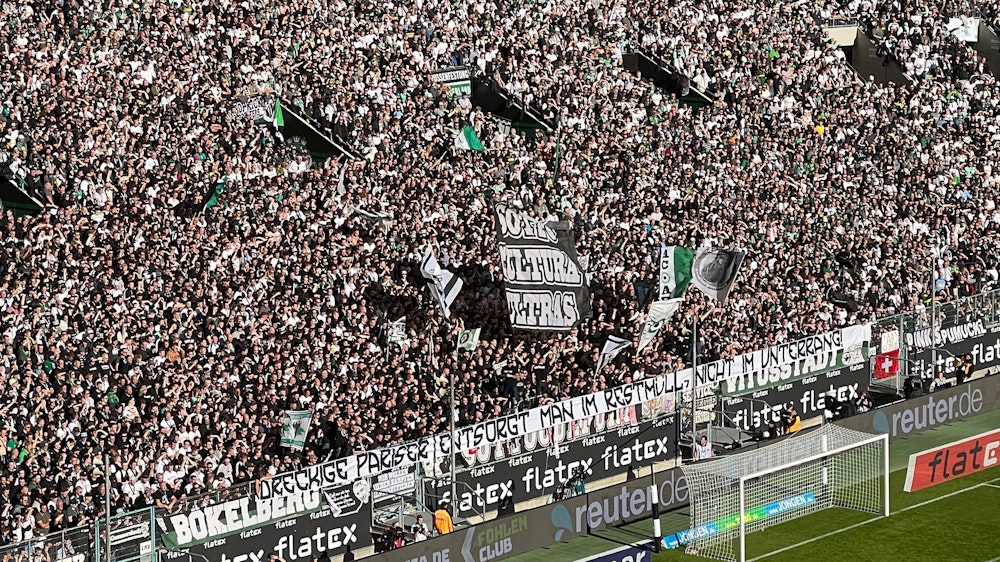 Dieses Banner präsentierten die Ultras von Borussia Mönchengladbach am Sonntag (9. Oktober 2022) beim Spiel gegen den 1. FC Köln.