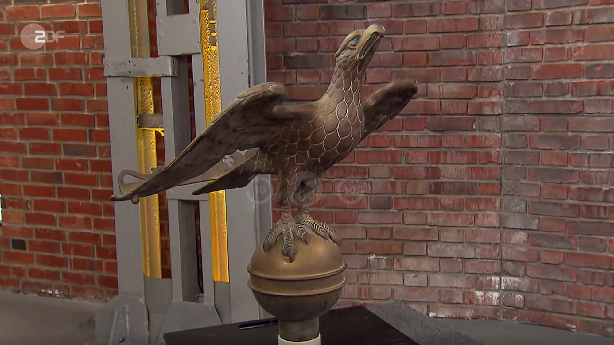 Ein Bronze-Vogel von Verkäufer Benjamin in der ZDF-Trödelsendung „Bares für Rares“ vom 19. Oktober 2022.