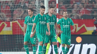 Die Enttäuschung ist groß bei den Spielern von Borussia Mönchengladbach nach der Niederlage bei Union Berlin am 30. Oktober 2022.