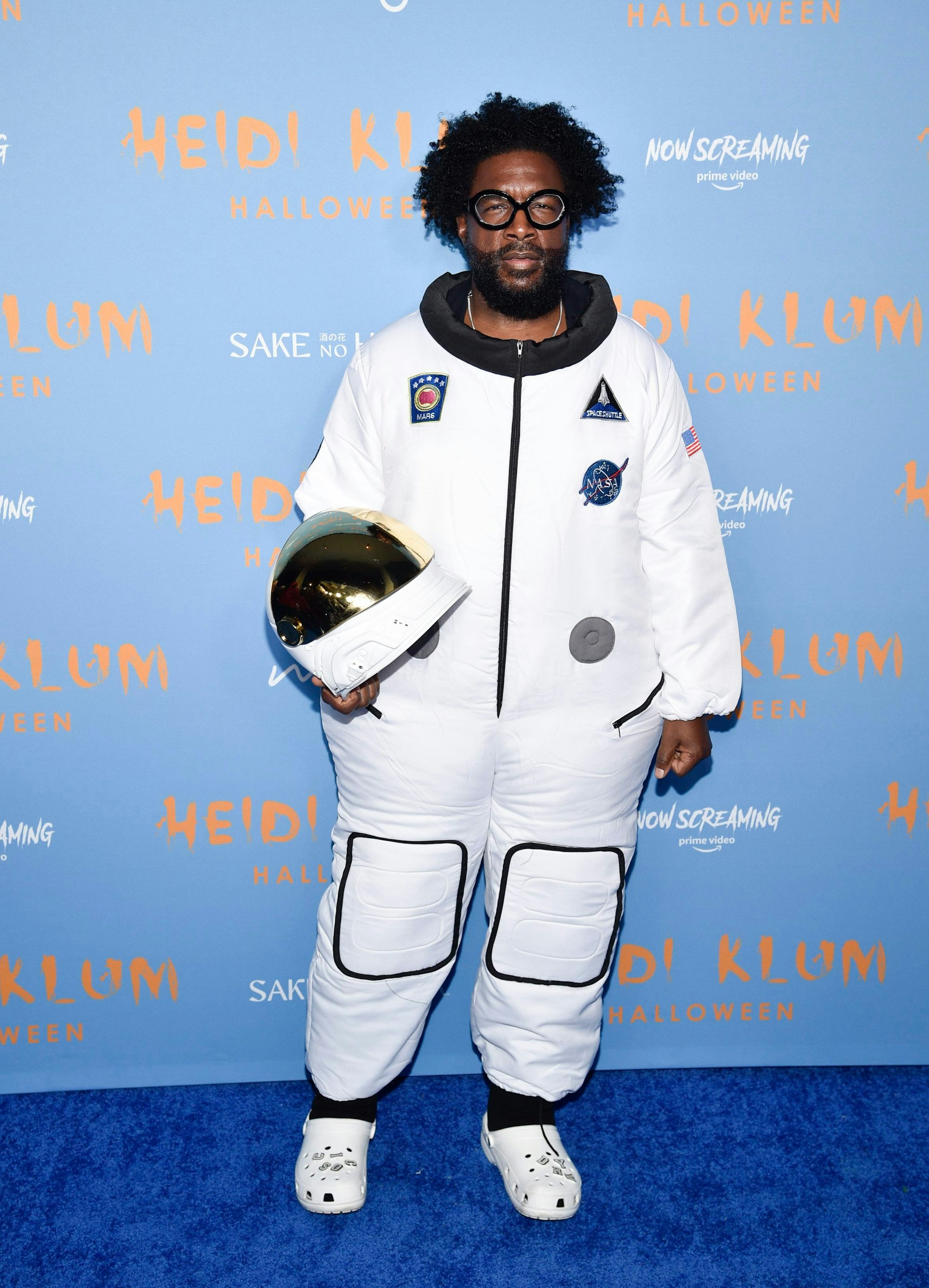 Ahmir „Questlove“ Thompson, Schlagzeuger der Band The Roots, verkleidete sich für Heidi Klums Halloween-Party als Astronaut.