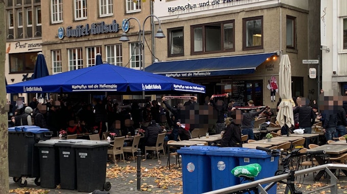 Nizza-Fans in der Kölner Altstadt.
