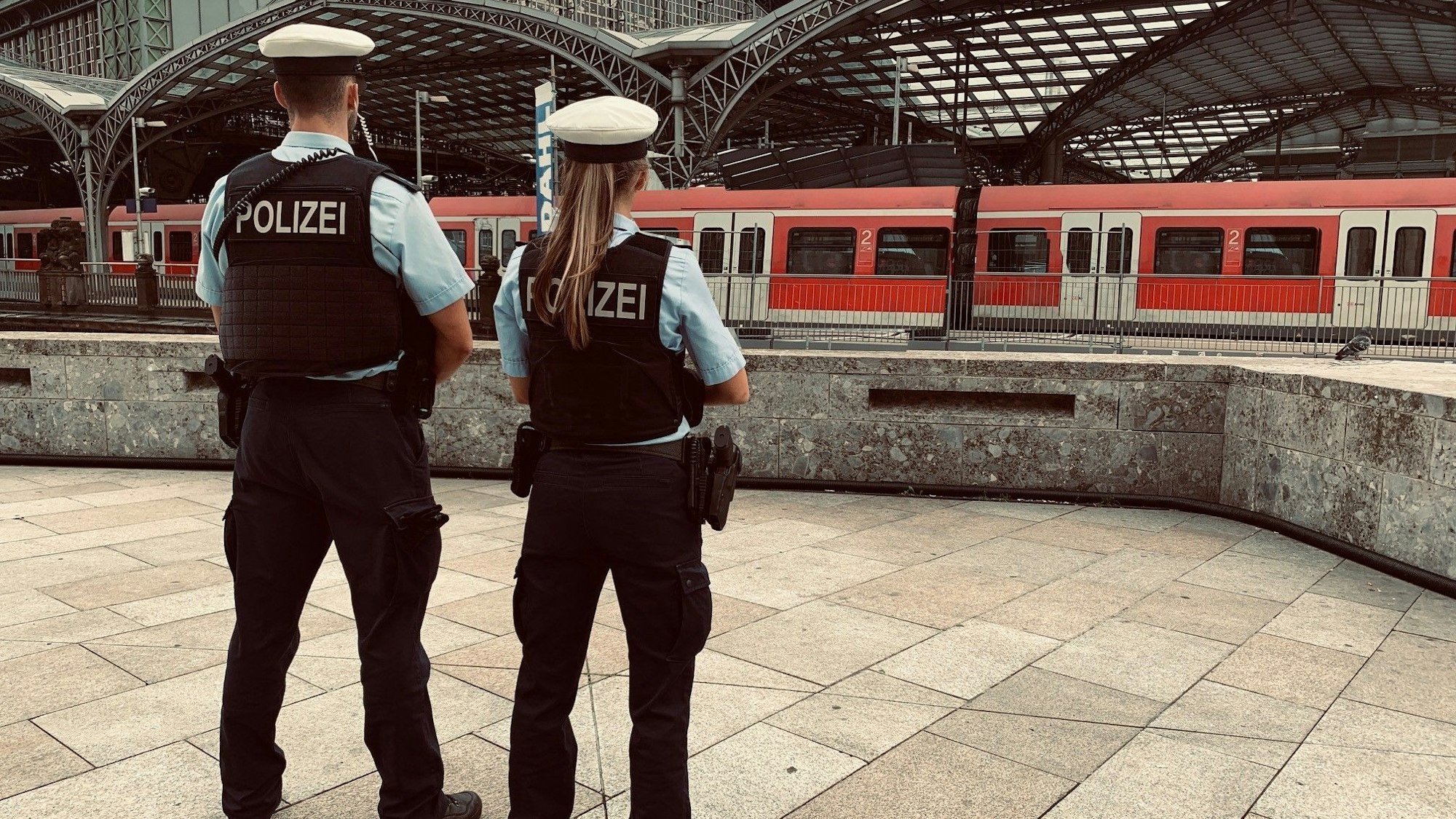 Bundespolizei am Hauptbahnhof Köln