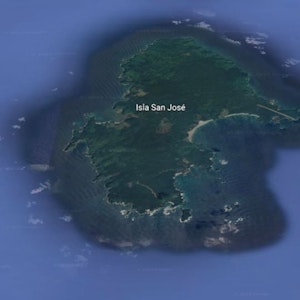 Die "Isla San José" liegt vor Panama und gehört zu den sogenannten Perleninseln. Dort wurde 2022 die zweite Staffel der Youtube-Survival-Show "7 vs. Wild" gedreht.