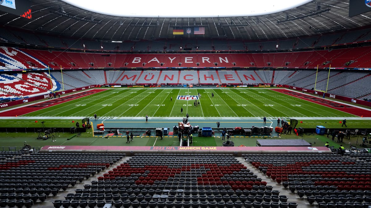 In der Allianz Arena in München wird das erste NFL-Spiel in Deutschland ausgetragen.