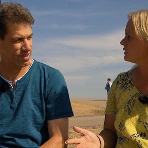 „Bauer sucht Frau“: Das Foto zeigt Bauer Jörg und dessen Hofdame Patricia (TV-Ausstrahlung: 14. November) bei einem gemeinsamen Picknick im Grünen.